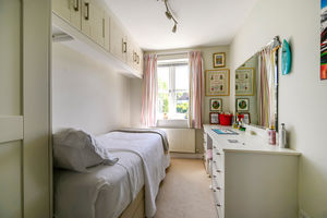 Bedroom- click for photo gallery